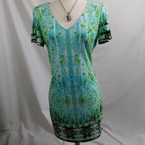 London Times Dresses & Skirts - London Times pull on sheath split sleeved dress
